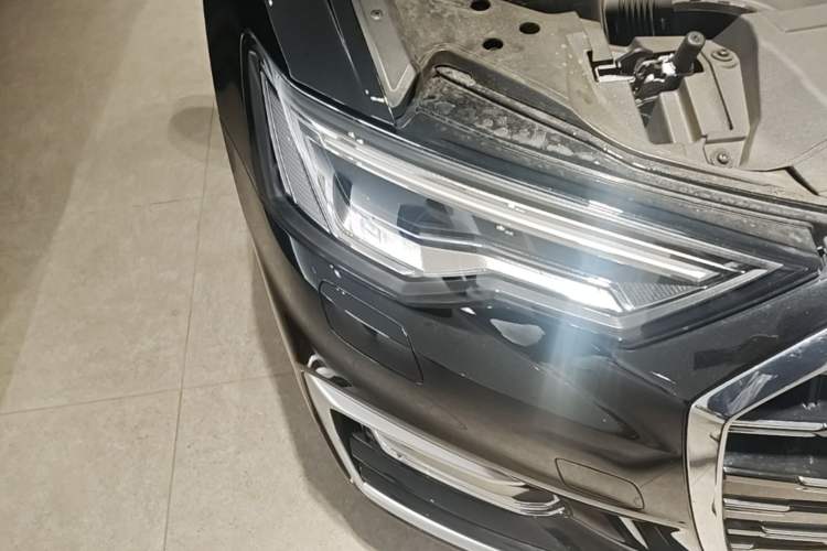 Used Audi A6L 2025 45 TFSI quattro Prestige Dynamic Edition Right Front Headlight