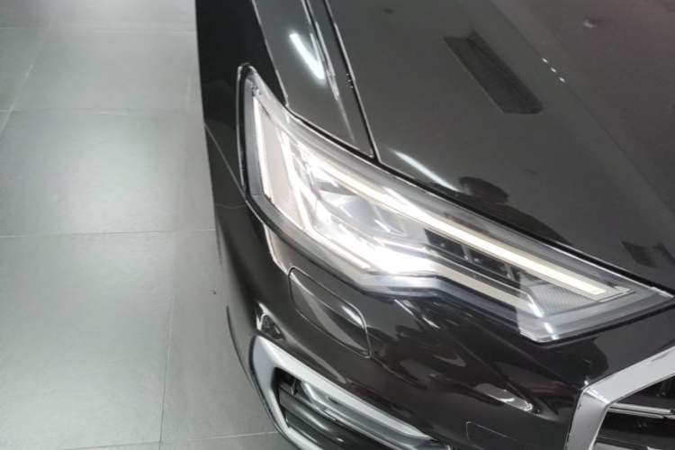 Used Audi A6L 2025 45 TFSI quattro Prestige Dynamic Edition Right Front Headlight