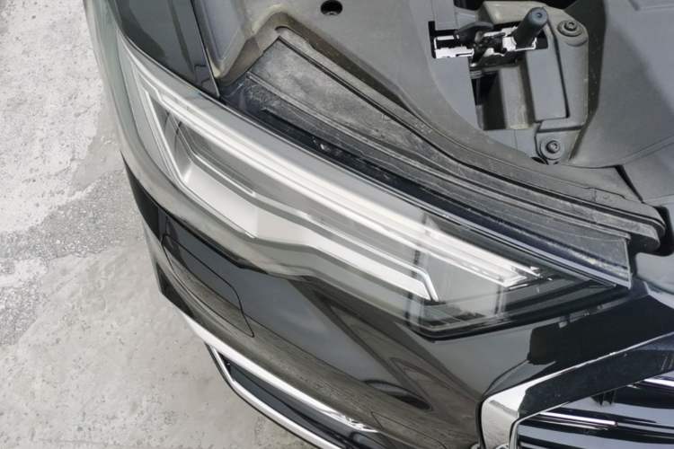 Used Audi A6L 2025 45 TFSI quattro Prestige Dynamic Edition Right Front Headlight