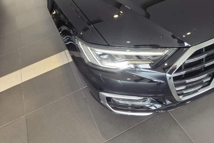 Used Audi A6L 2025 Revised 45 TFSI Prestige Dynamic Edition Right Front Headlight