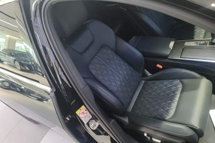 Used Audi A6L 2025 45 TFSI quattro Prestige Dynamic Edition Right Front Seat
