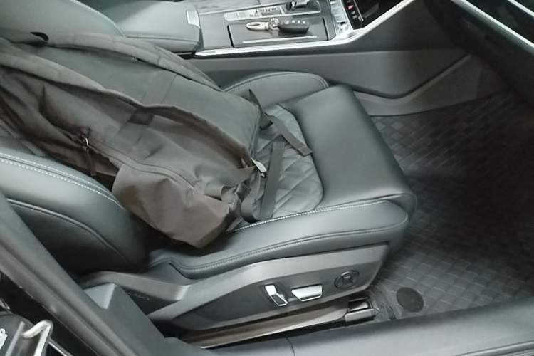 Used Audi A6L 2025 Restyled 45 TFSI quattro Prestige Dynamic Edition Right Front Seat