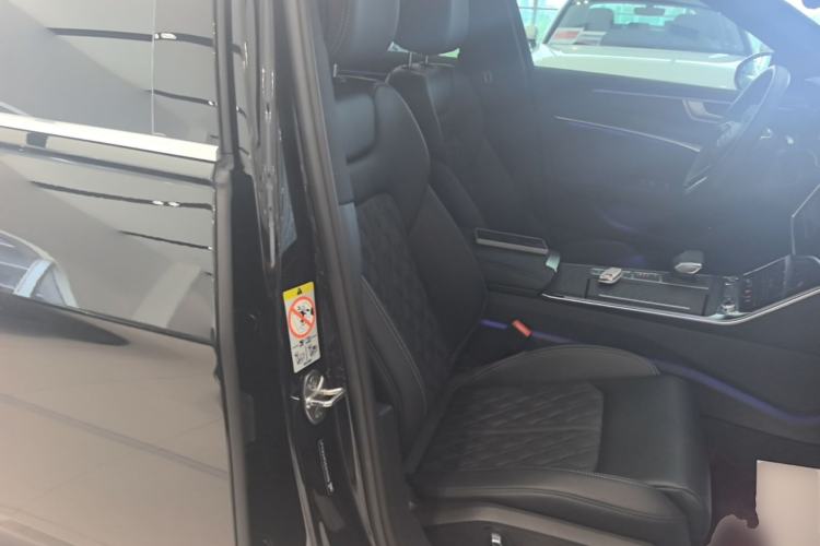 Used Audi A6L 2025 Restyled 45 TFSI quattro Prestige Dynamic Edition Right Front Seat