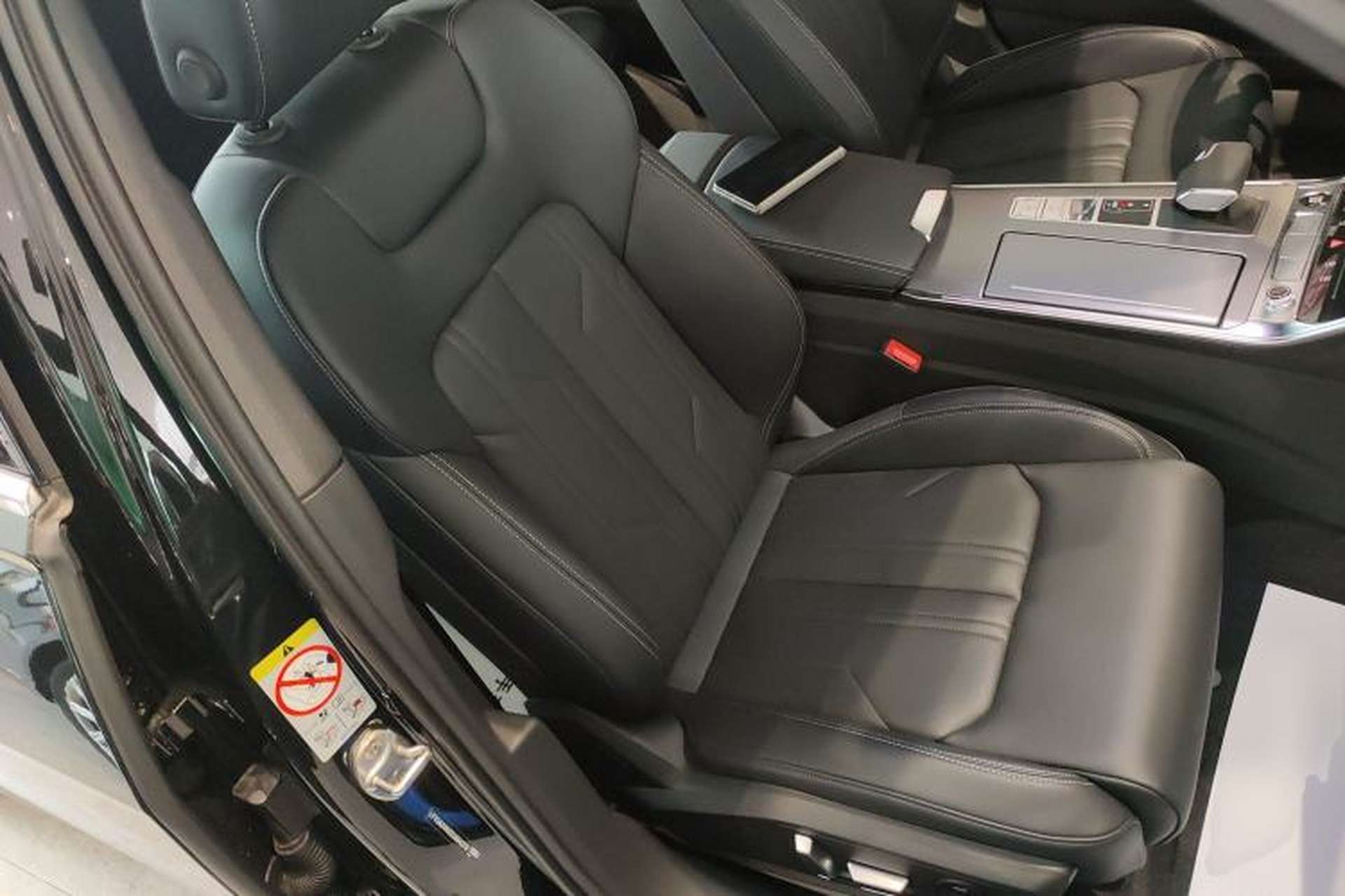 Used Audi A6L 2025 Revised 40 TFSI Luxury Dynamic Edition Right Front Seat