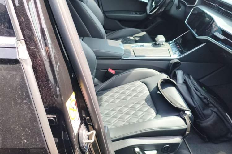 Used Audi A6L 2025 Restyled 45 TFSI quattro Prestige Dynamic Edition Right Front Seat