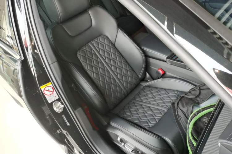 Used Audi A6L 2025 Revised 45 TFSI Prestige Dynamic Edition Right Front Seat