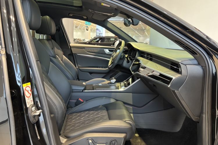 Used Audi A6L 2025 Restyled 45 TFSI quattro Prestige Dynamic Edition Right Front Seat