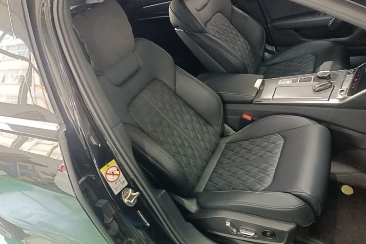 Used Audi A6L 2025 Revised 45 TFSI Prestige Dynamic Edition Right Front Seat
