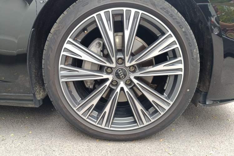 Used Audi A6L 2025 45 TFSI Prestige Dynamic Edition Right Front Wheel Hub