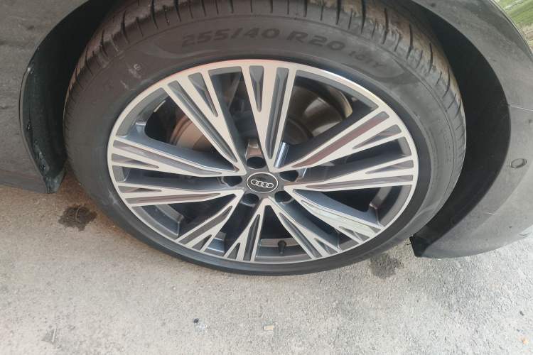 Used Audi A6L 2025 Revised 45 TFSI Prestige Dynamic Edition Right Front Wheel Hub