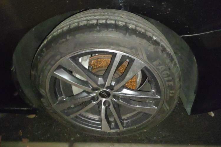 Used Audi A6L 2025 40 TFSI Luxury Dynamic Edition Right Front Wheel Hub