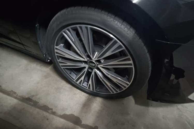 Used Audi A6L 2025 45 TFSI Prestige Dynamic Edition Right Front Wheel Hub