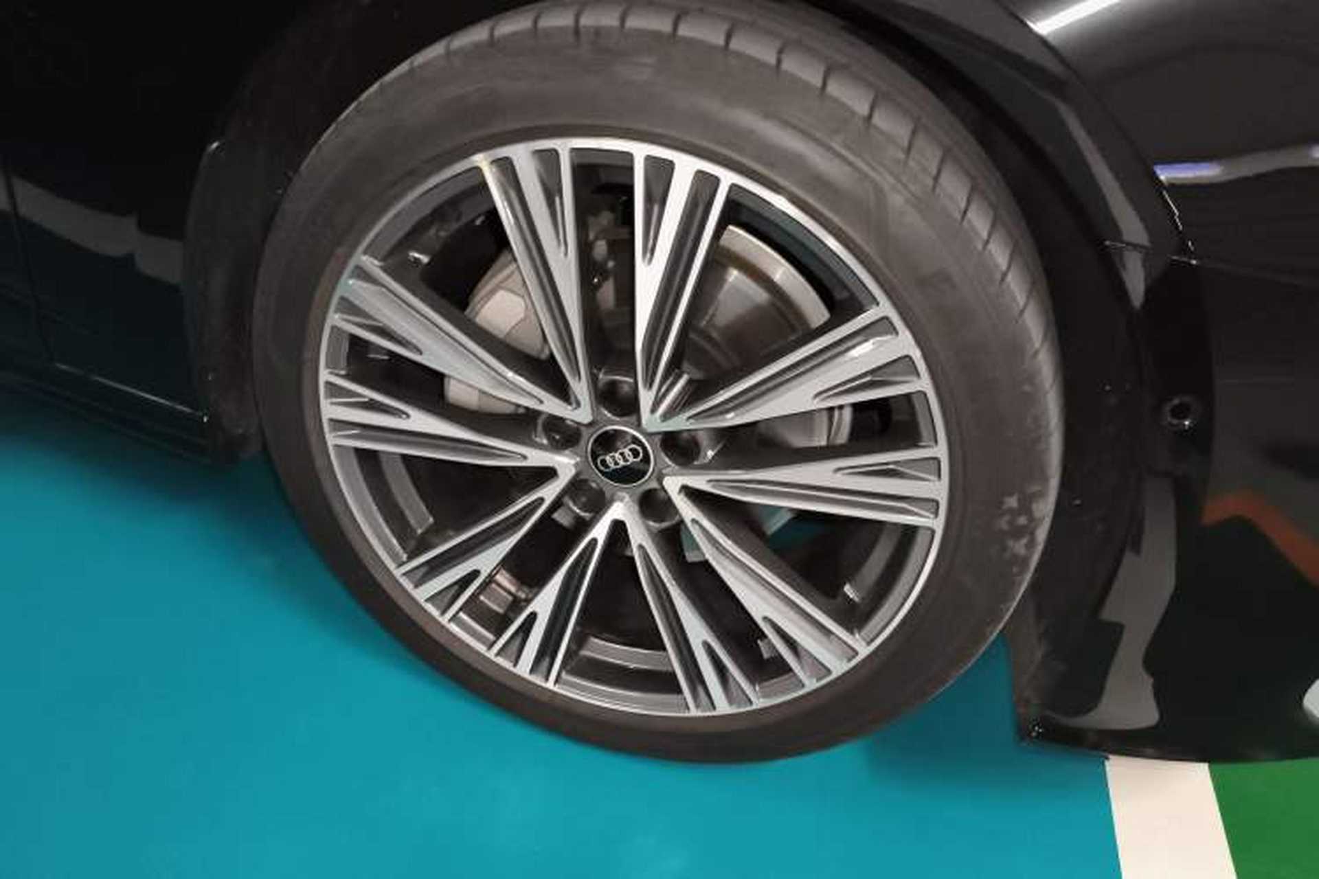 Used Audi A6L 2025 Revised 45 TFSI Prestige Dynamic Edition Right Front Wheel Hub