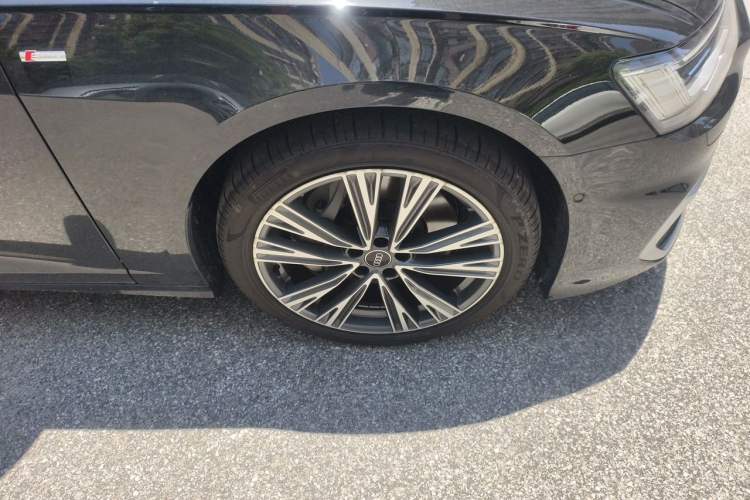 Used Audi A6L 2025 55 TFSI quattro Prestige Dynamic Edition Right Front Wheel Hub
