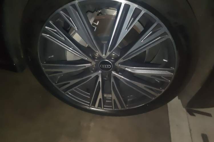 Used Audi A6L 2025 45 TFSI Prestige Dynamic Edition Right Front Wheel Hub