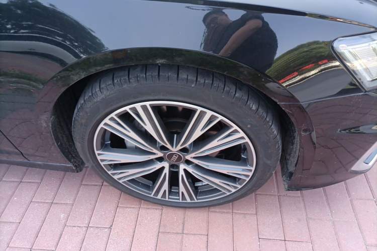 Used Audi A6L 2025 45 TFSI Prestige Dynamic Edition Right Front Wheel Hub