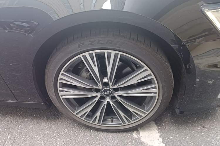 Used Audi A6L 2025 45 TFSI Prestige Dynamic Edition Right Front Wheel Hub