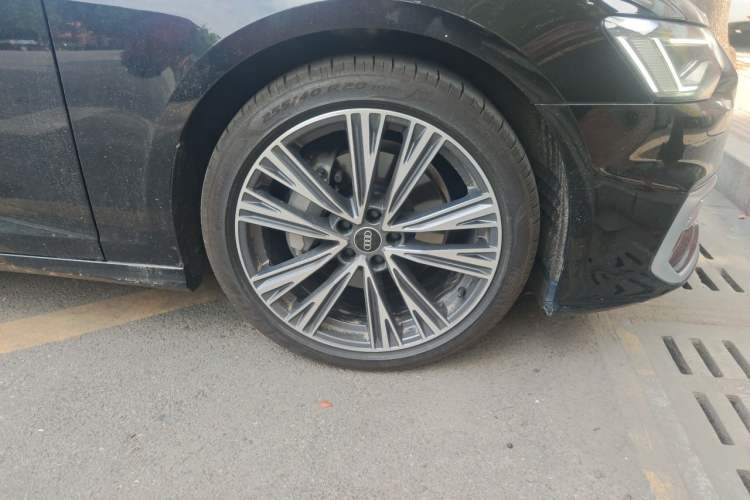 Used Audi A6L 2025 45 TFSI Prestige Dynamic Edition Right Front Wheel Hub