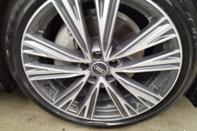 Used Audi A6L 2025 Revised 45 TFSI Prestige Dynamic Edition Right Front Wheel Hub