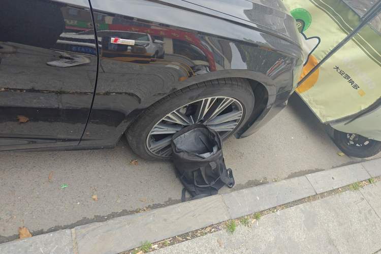 Used Audi A6L 2025 45 TFSI quattro Prestige Dynamic Edition Right Front Wheel Hub