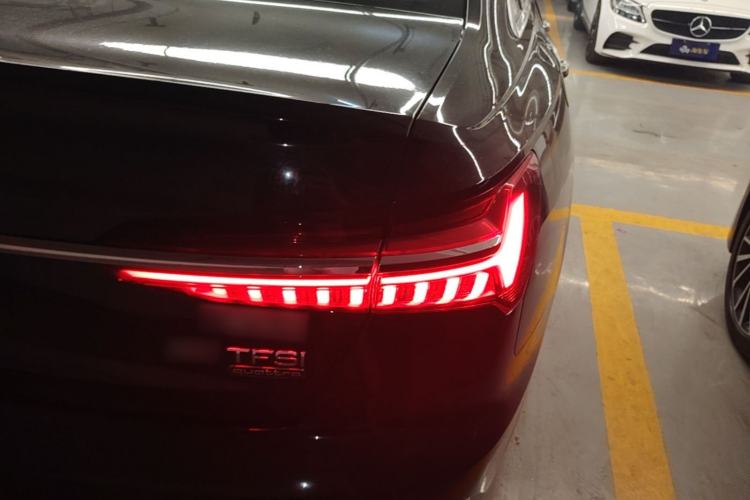 Used Audi A6L 2025 45 TFSI quattro Prestige Dynamic Edition Right Rear Taillight