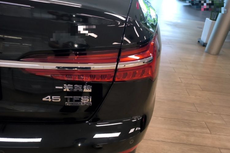 Used Audi A6L 2025 45 TFSI quattro Prestige Dynamic Edition Right Rear Taillight