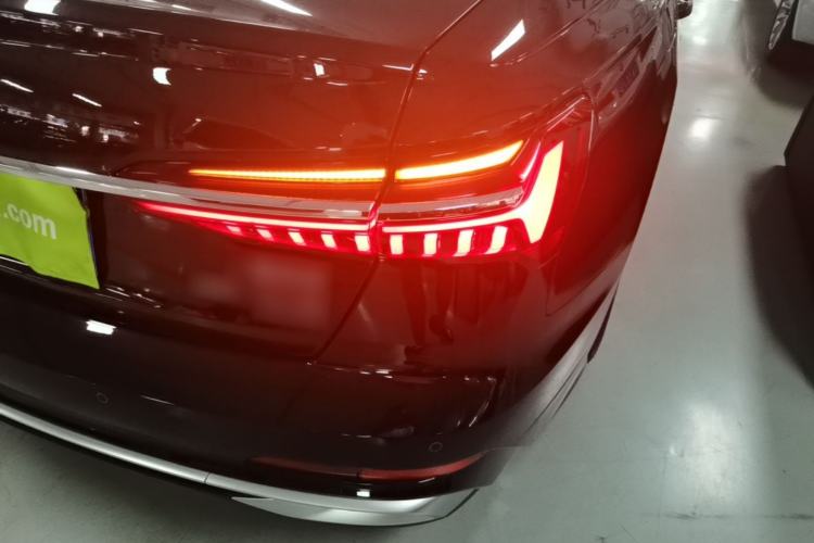 Used Audi A6L 2025 Restyled 45 TFSI quattro Prestige Dynamic Edition Right Rear Taillight
