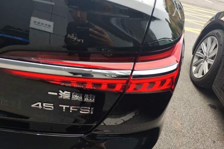 Used Audi A6L 2025 Revised 45 TFSI Prestige Dynamic Edition Right Rear Taillight