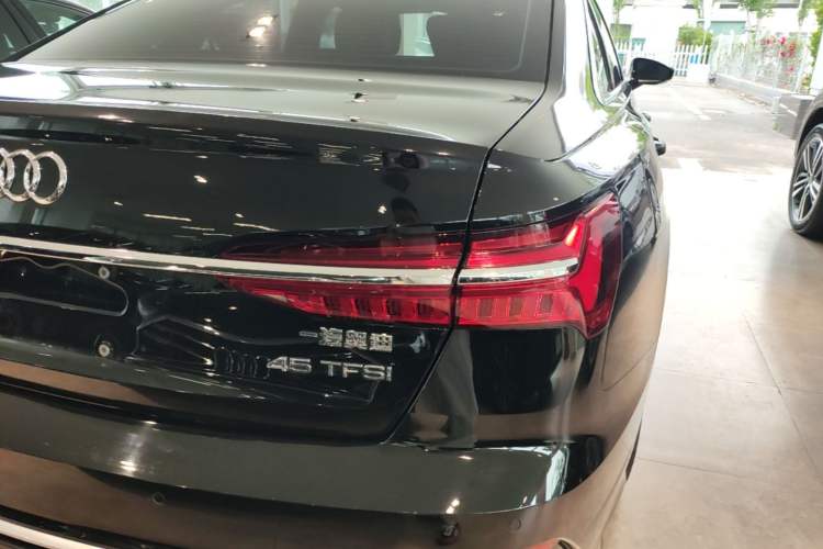 Used Audi A6L 2025 Revised 45 TFSI Prestige Dynamic Edition Right Rear Taillight