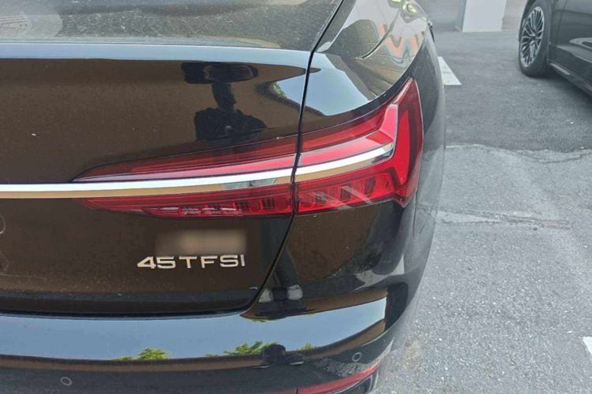 Used Audi A6L 2025 Revised 45 TFSI Prestige Dynamic Edition Right Rear Taillight