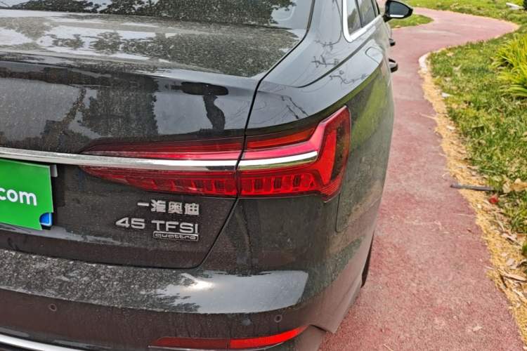 Used Audi A6L 2025 45 TFSI quattro Prestige Dynamic Edition Right Rear Taillight