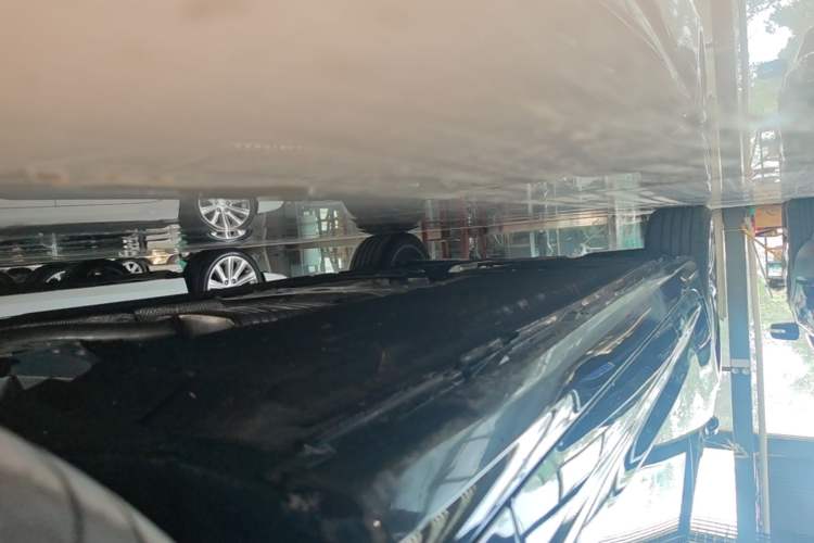 Used Audi A6L 2025 Revised 40 TFSI Luxury Dynamic Edition Right Side Sill