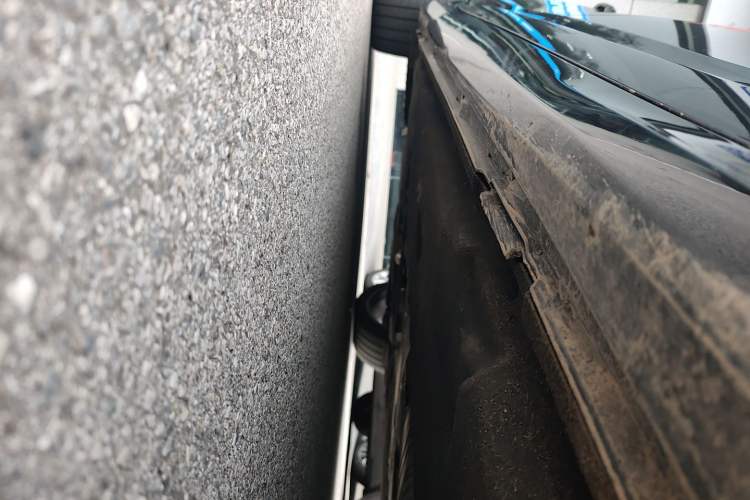 Used Audi A6L 2025 Revised 45 TFSI Prestige Dynamic Edition Right Side Sill