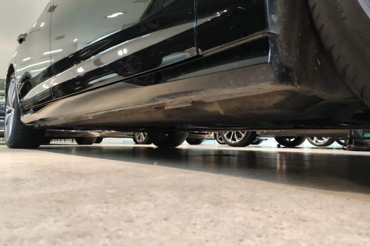 Used Audi A6L 2025 Revised 45 TFSI Prestige Dynamic Edition Right Side Sill