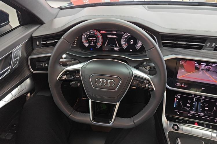 Used Audi A6L 2025 Updated 55 TFSI quattro Prestige Dynamic Edition Steering Wheel