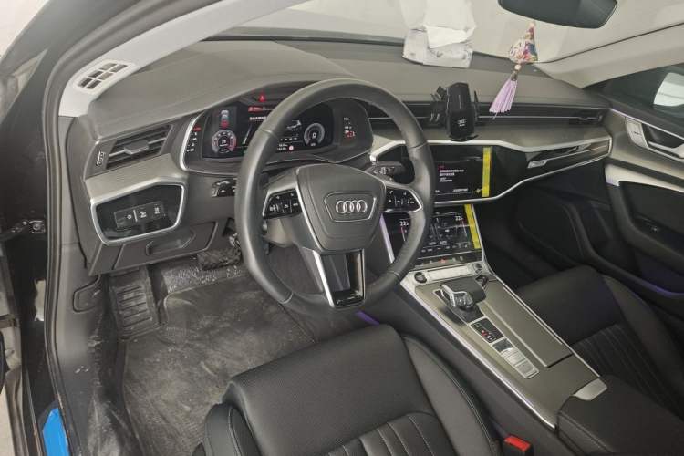 Used Audi A6L 2025 45 TFSI Prestige Dynamic Edition Steering Wheel