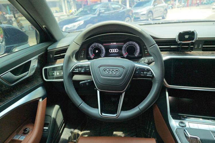 Used Audi A6L 2025 45 TFSI Prestige Dynamic Edition + Ventilated Comfort Package Steering Wheel