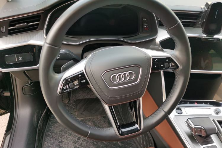Used Audi A6L 2025 45 TFSI Prestige Dynamic Edition + Ventilated Comfort Package Steering Wheel