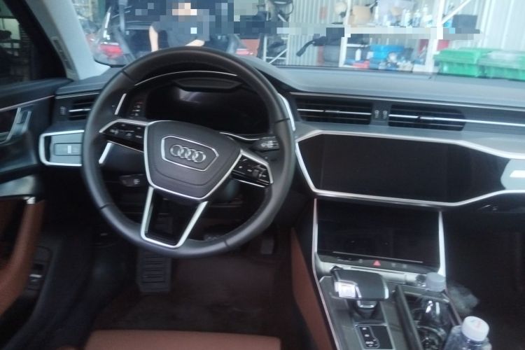 Used Audi A6L 2025 45 TFSI Prestige Dynamic Edition + Ventilated Comfort Package Steering Wheel