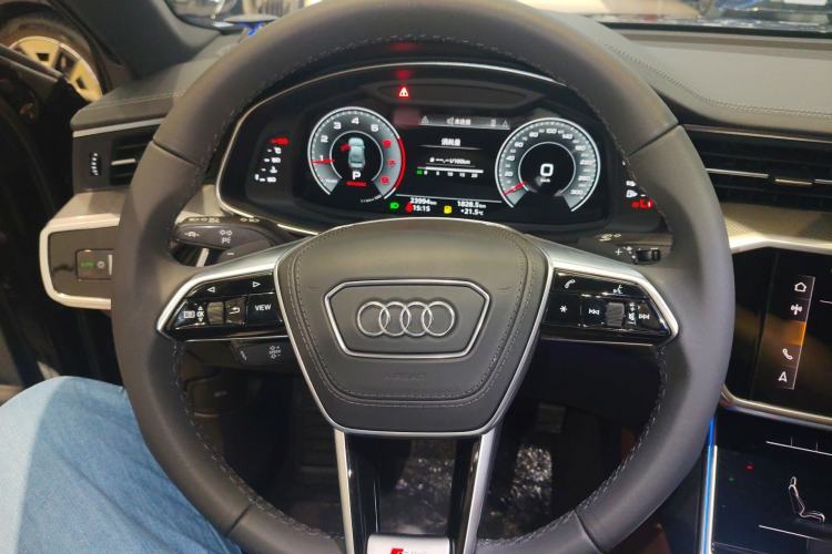 Used Audi A6L 2025 Revised 40 TFSI Luxury Dynamic Edition Steering Wheel