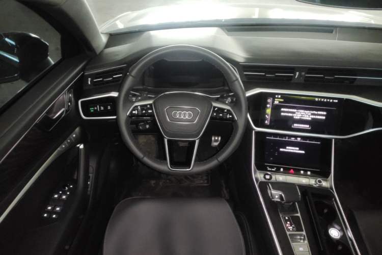 Used Audi A6L 2025 45 TFSI quattro Prestige Dynamic Edition Steering Wheel