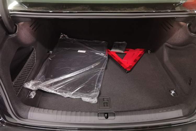 Used Audi A6L 2025 Revised 45 TFSI Prestige Dynamic Edition Trunk