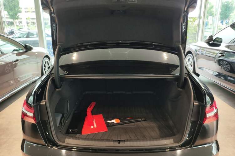 Used Audi A6L 2025 Revised 45 TFSI Prestige Dynamic Edition Trunk