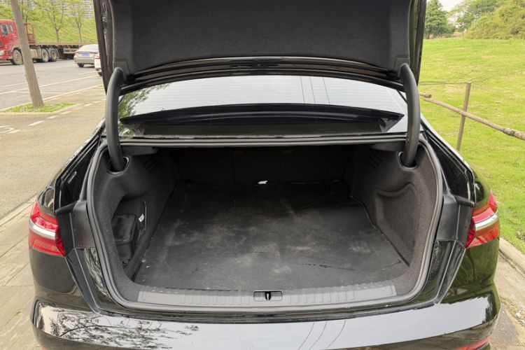 Used Audi A6L 2025 Revised 45 TFSI Prestige Dynamic Edition Trunk