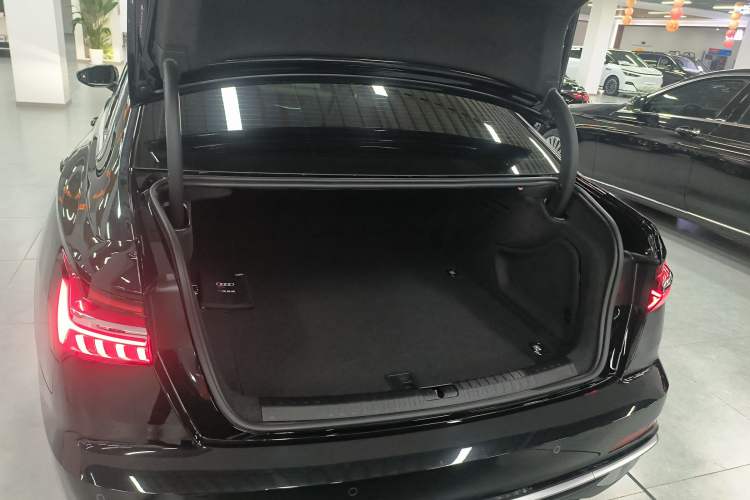Used Audi A6L 2025 Restyled 45 TFSI quattro Prestige Dynamic Edition Trunk