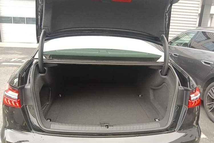 Used Audi A6L 2025 Revised 45 TFSI Prestige Dynamic Edition Trunk