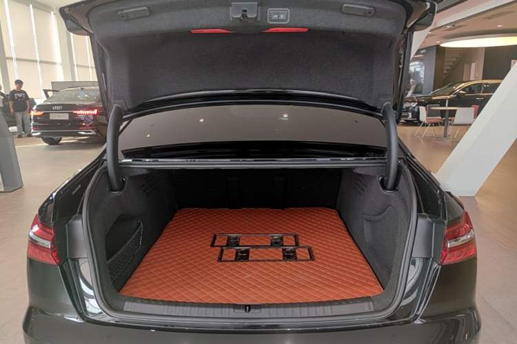 Used Audi A6L 2025 Restyled 45 TFSI quattro Prestige Dynamic Edition Trunk