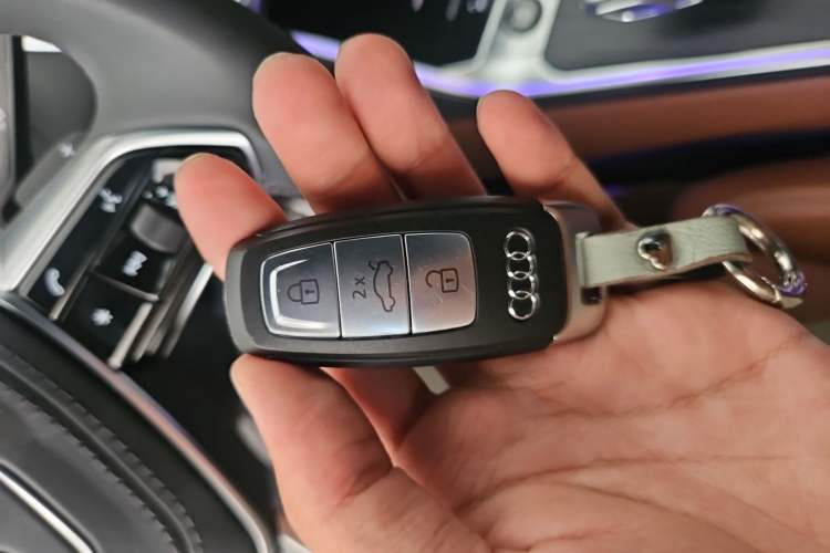 Used Audi A6L 2025 Restyled 45 TFSI quattro Prestige Dynamic Edition Vehicle Key