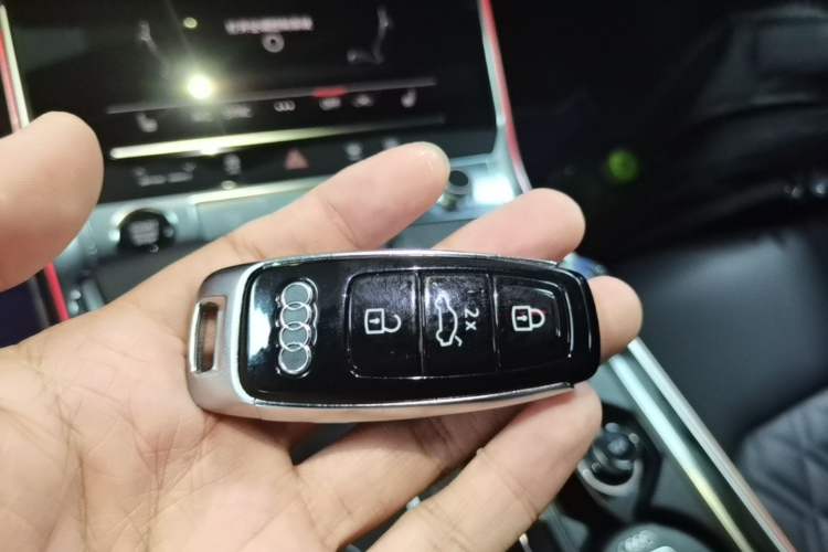 Used Audi A6L 2025 Restyled 45 TFSI quattro Prestige Dynamic Edition Vehicle Key