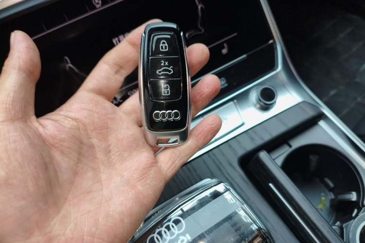 Used Audi A6L 2025 Restyled 45 TFSI quattro Prestige Dynamic Edition Vehicle Key